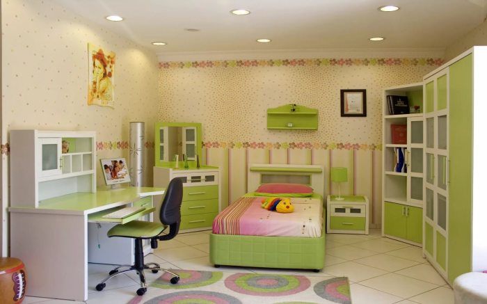 Акцентная мебель зеленного оттенка для современной детской комнаты.